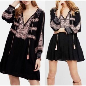 Free People Embroidered Tunic top Boho Relaxed Oversized Beachy Coastal XS